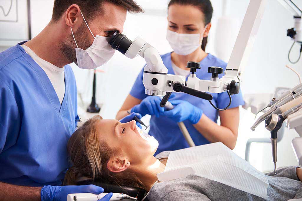 cirugia oral en clinicas dentales Denia